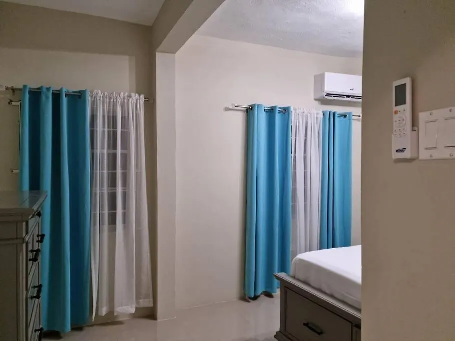 S.G Apartment Complex. Linstead Jamajka